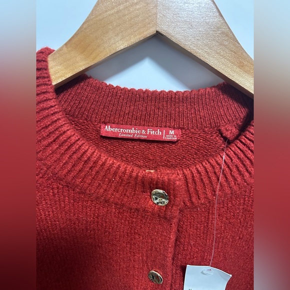 Abercrombie & Fitch Lunar New Year Crew Cardigan Medium NWT - Picture 4 of 11